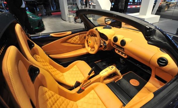 Lotus-Exige-S-Roadster-interior