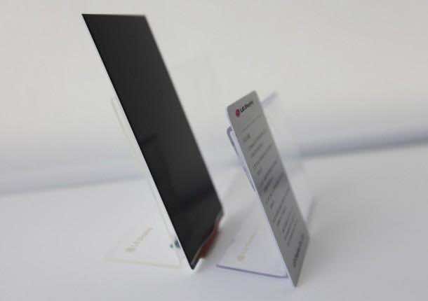 LG Defines The Future of Smartphones – Thinnest LCD 2