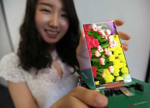 LG Defines The Future of Smartphones – Thinnest LCD