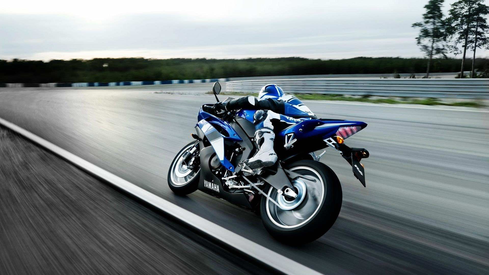 HD Yamaha YZF-R7 Wallpapers For Large Screens