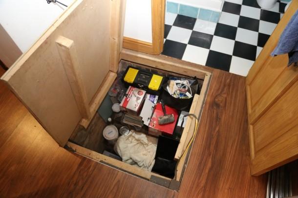 17. Hidden storage rooms keeps messes where they should be...HIDDEN!