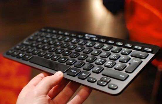 Super Cool Gadgets Logitech K810 Illuminated Keyboard