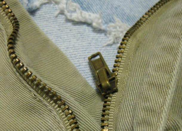 broken-zipper