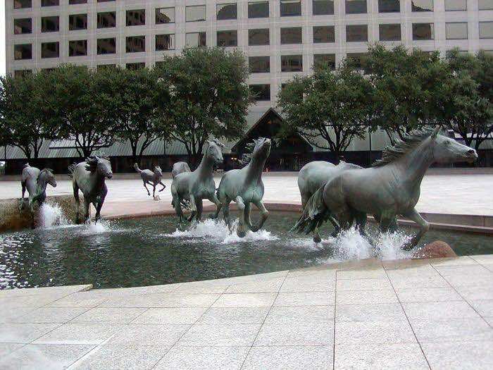 Running Horses-Sculpture