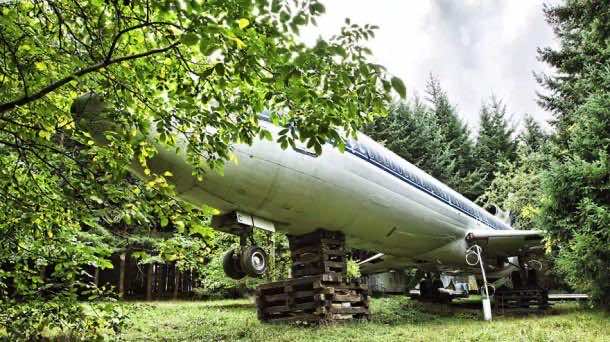 Boeing 727 is this Guy’s Home5