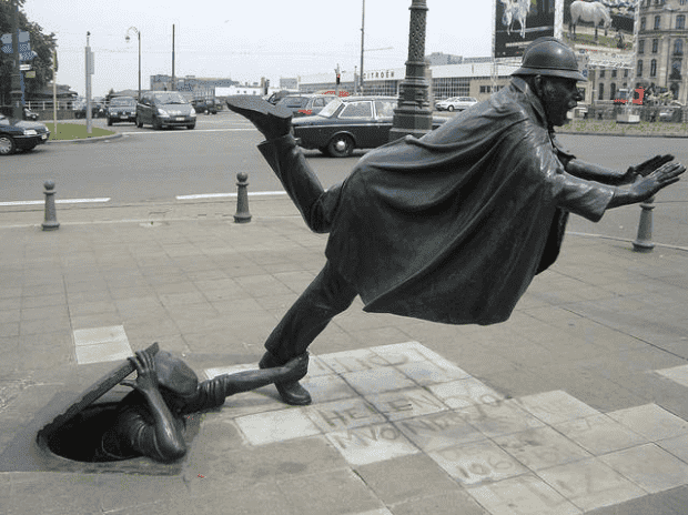 Policeman tripped-Sculpture