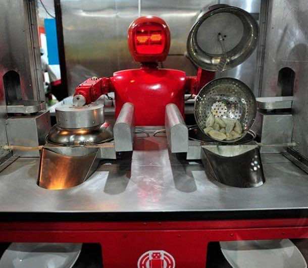Robots working in Restaurants in China3