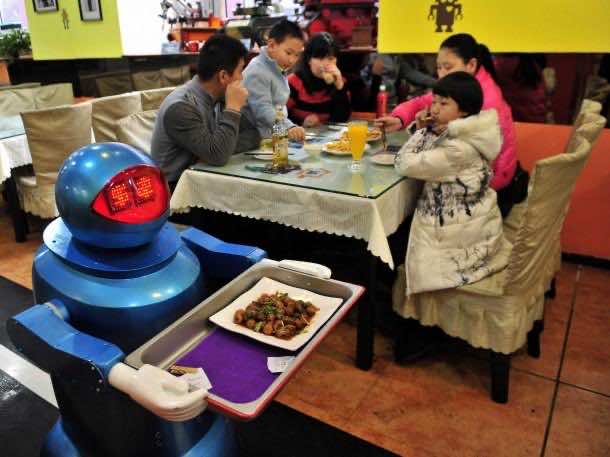 Robots working in Restaurants in China6