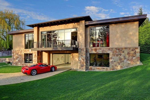 Car Collector Home in Washington worth $4 Million