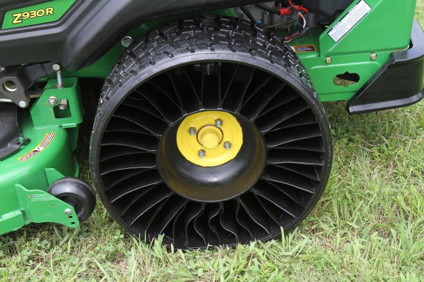 Michelin - Airless Tires4