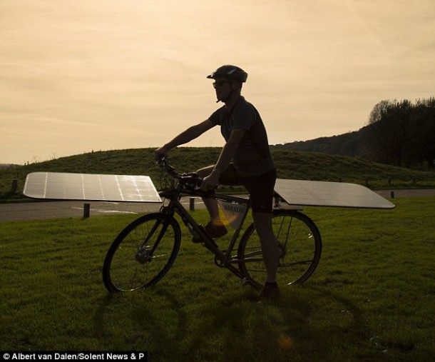 The Maxun One – Solar Powered Bike