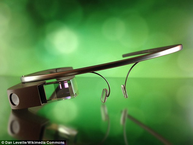 Sony Rivals Google Glass with Single Lens Display Module Slated for 2015 4