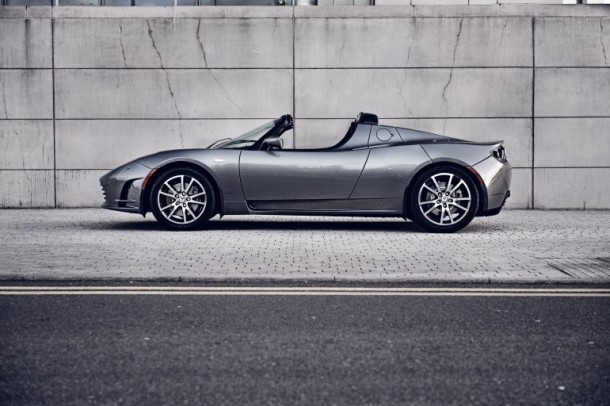 Tesla’s Roadster 3.0 Capable of Running 400 Miles on a Single Charge2