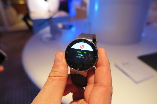 Alcatel OneTouch Watch for iOS and Android4
