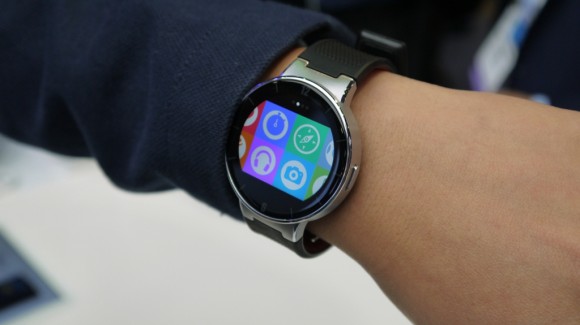 Alcatel OneTouch Watch for iOS and Android5