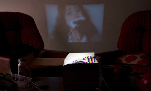 Hack for $3 Transforms your Smartphone into a Projector10
