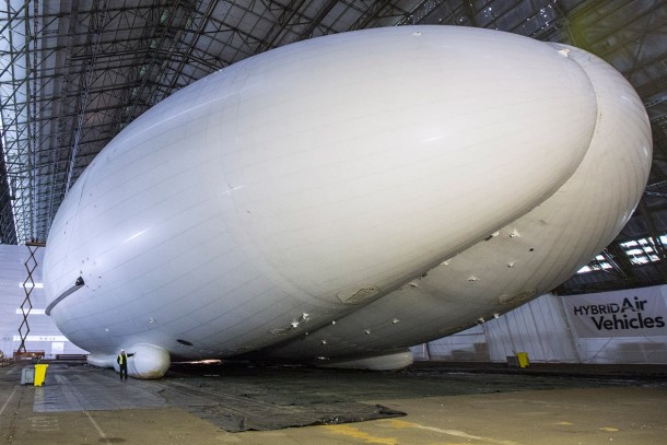 The Flying Bum - Giant Airship in UK5