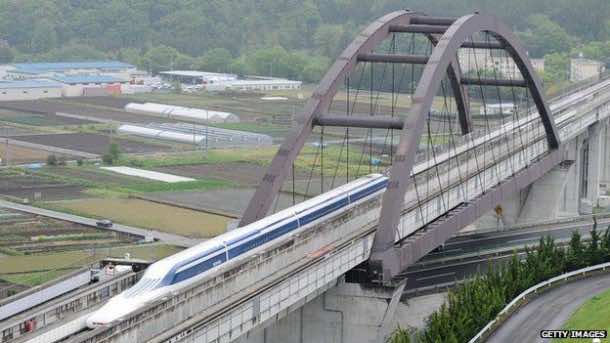 Maglev Train Sets and Breaks its Own Record in Japan Within a Week 4