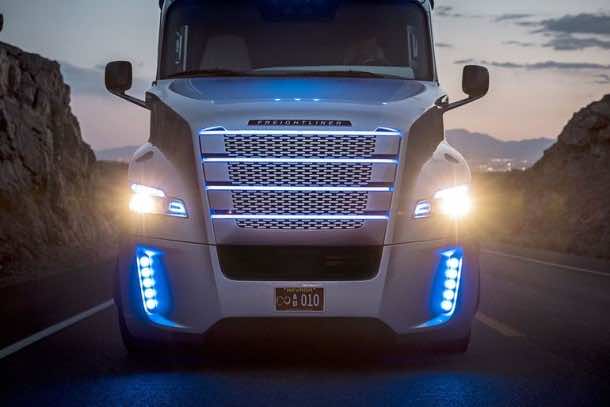 Autonomous Freightliner Inspiration truck 6