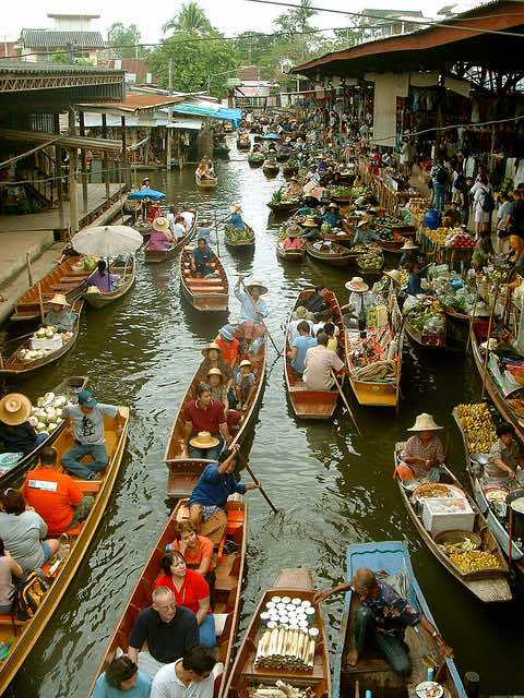 You’ll Need A Bag And A Boat For This Market In Thailand