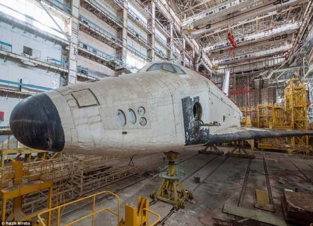 Russian abandoned shuttle hanger3