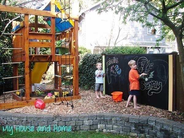 Make Your Backyard Awesome With These 32 DIY Ideas