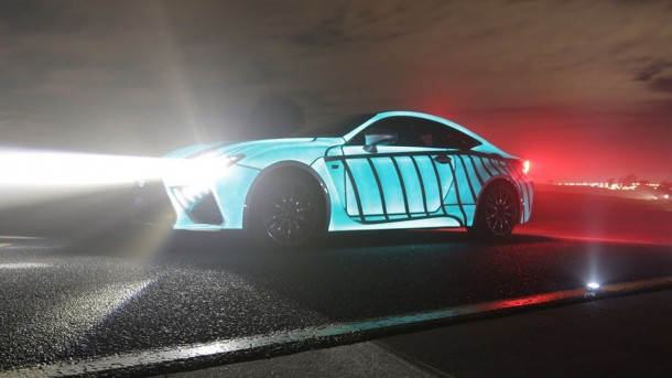 Lexus Car’s Paint-Job Flashes In Sync With Driver’s Heartbeat 2