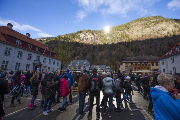 Rjukan Makes Use Of Mirrors For Sunlight 2