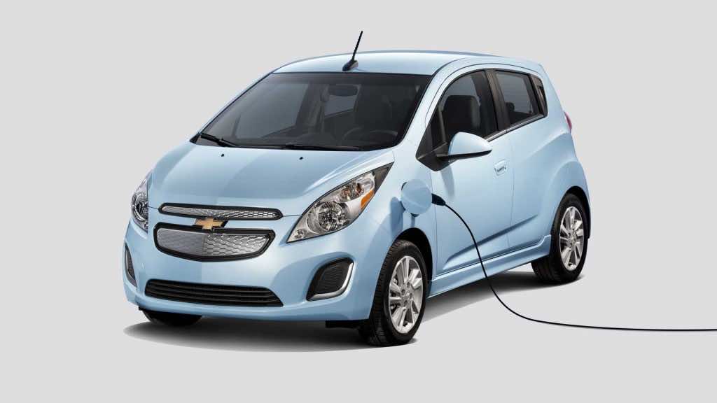 here-are-10-electric-cars-with-the-best-range