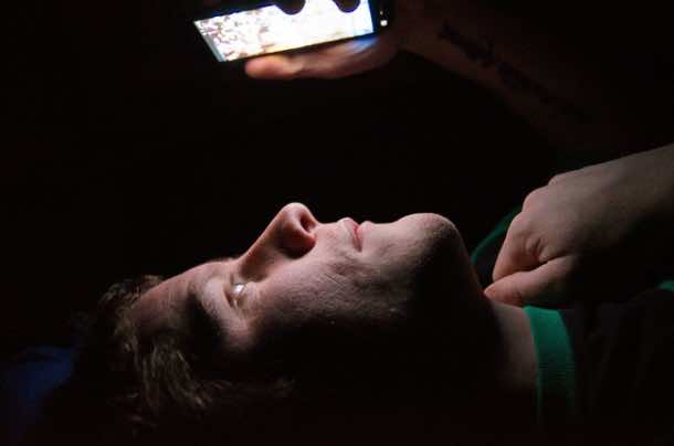 What Using Your Smartphone Before Sleeping Is Doing To You 3