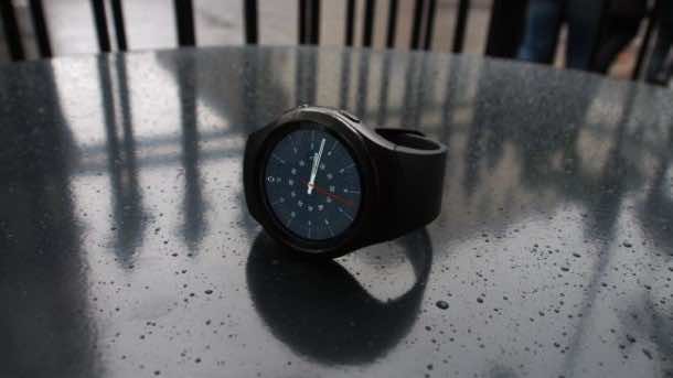 10 Best Smart Watches (7)