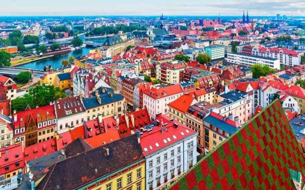 Check Out World’s Most Colorful Cities 8