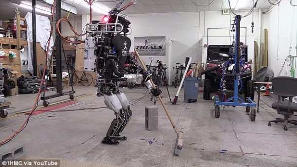 Ian The Atlas Robot Can Now Help You With Home Chores 2
