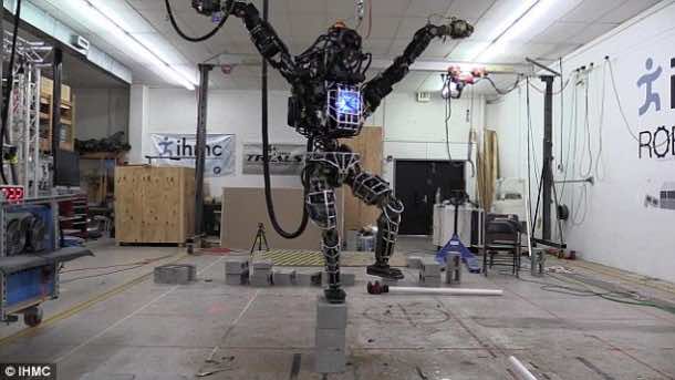 Ian The Atlas Robot Can Now Help You With Home Chores 5