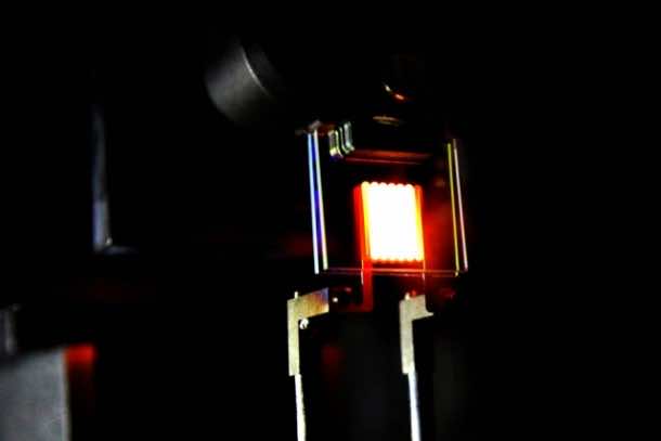 MIT Has Made Incandescent Bulbs More Efficient Than LEDs 3