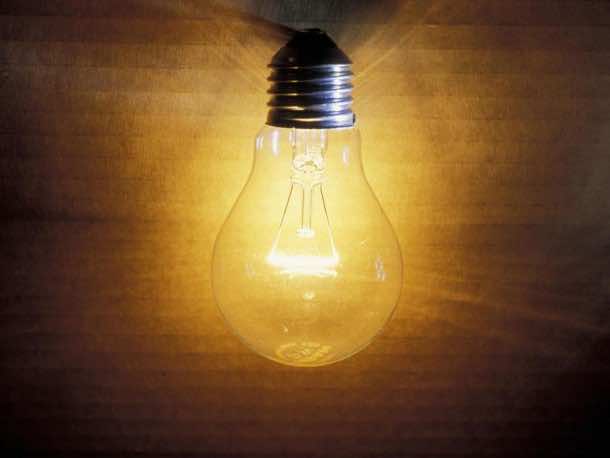 MIT Has Made Incandescent Bulbs More Efficient Than LEDs 4