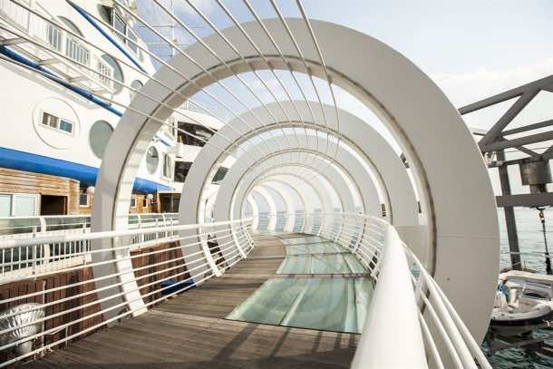 Sun Cruise Resort & Yacht In South Korea Is Amazing 11