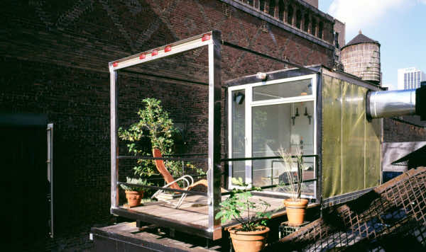 Check Out The Following 12 Homes Created Using Shipping Containers 4