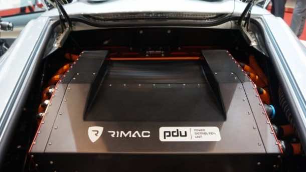 Rimac Unveils Concept One, World’s Fastest Electric Car 5
