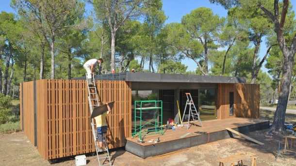 This Home Can Be Built In 4 Days Using Only An Electric Screwdriver 4
