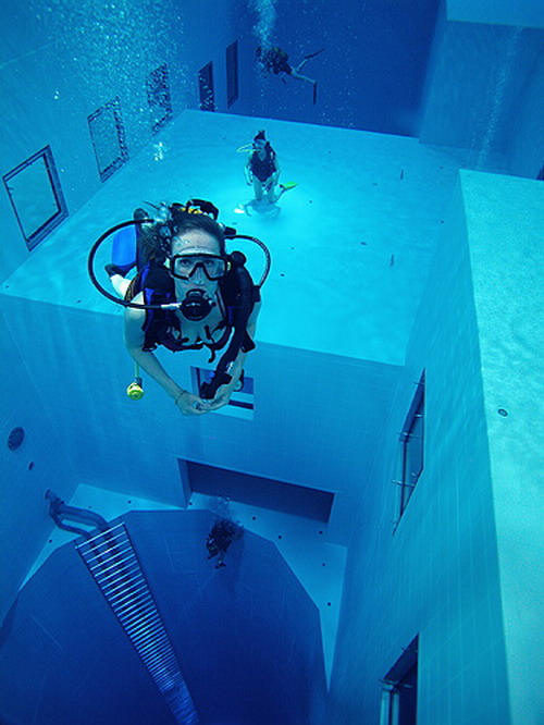 Check Out The Deepest Pool In The World 5