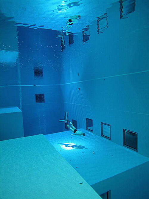 Check Out The Deepest Pool In The World 6
