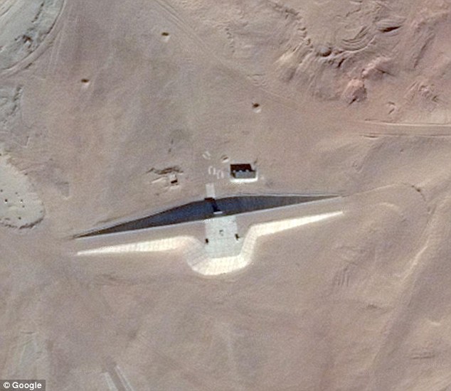 UFO base Egypt2
