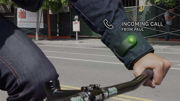 Google’s Project Jacquard Incorporates Wearable Technology Into Levi’s Trucker Denim Jacket For Urban Cyclists_Image 10