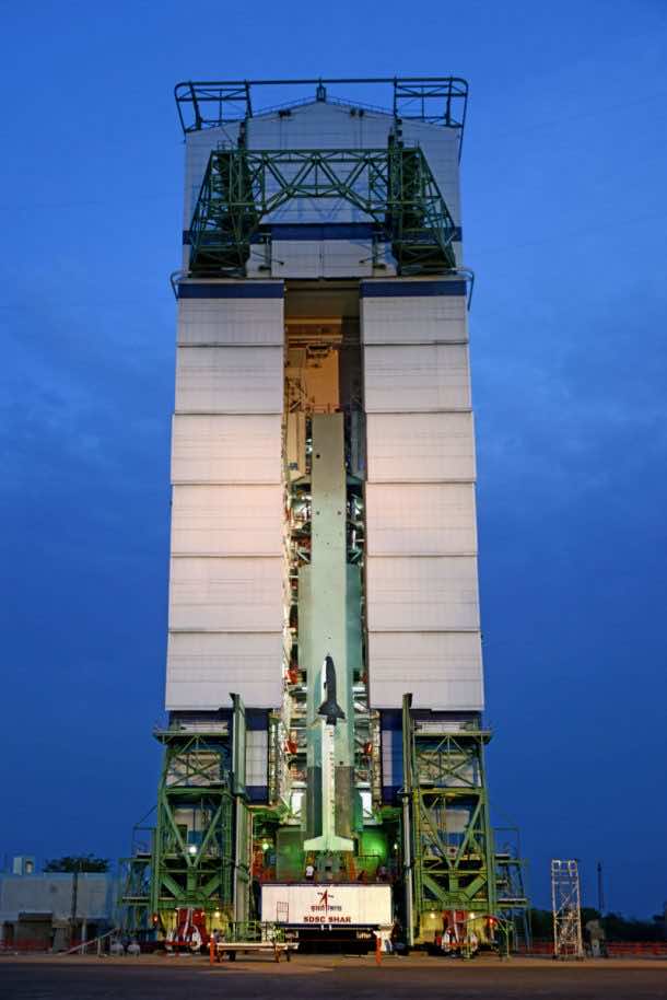 Here Are The Amazing Pictures From The Indias First Ever Space Shuttle Launch_Image 5