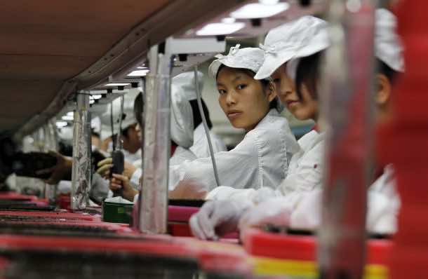 Foxconn replaces half its workforce with robots 