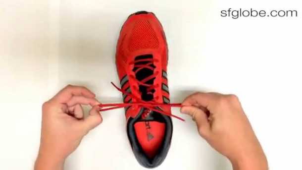 You’ve Been Tying Your Shoelaces The Wrong Way All Your Life_Image 3
