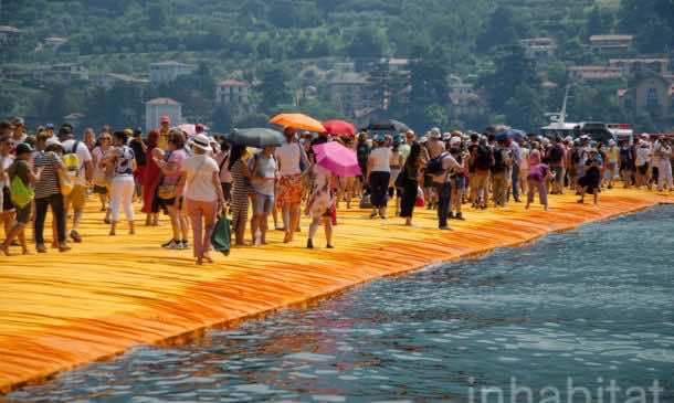 620,000 People Walk On Water Of Lake Iseo_Image 18