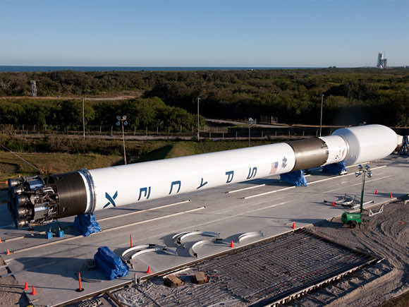 Falcon 9 model rocket3
