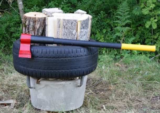 GripRock Is Your Wood Chopping Companion 2